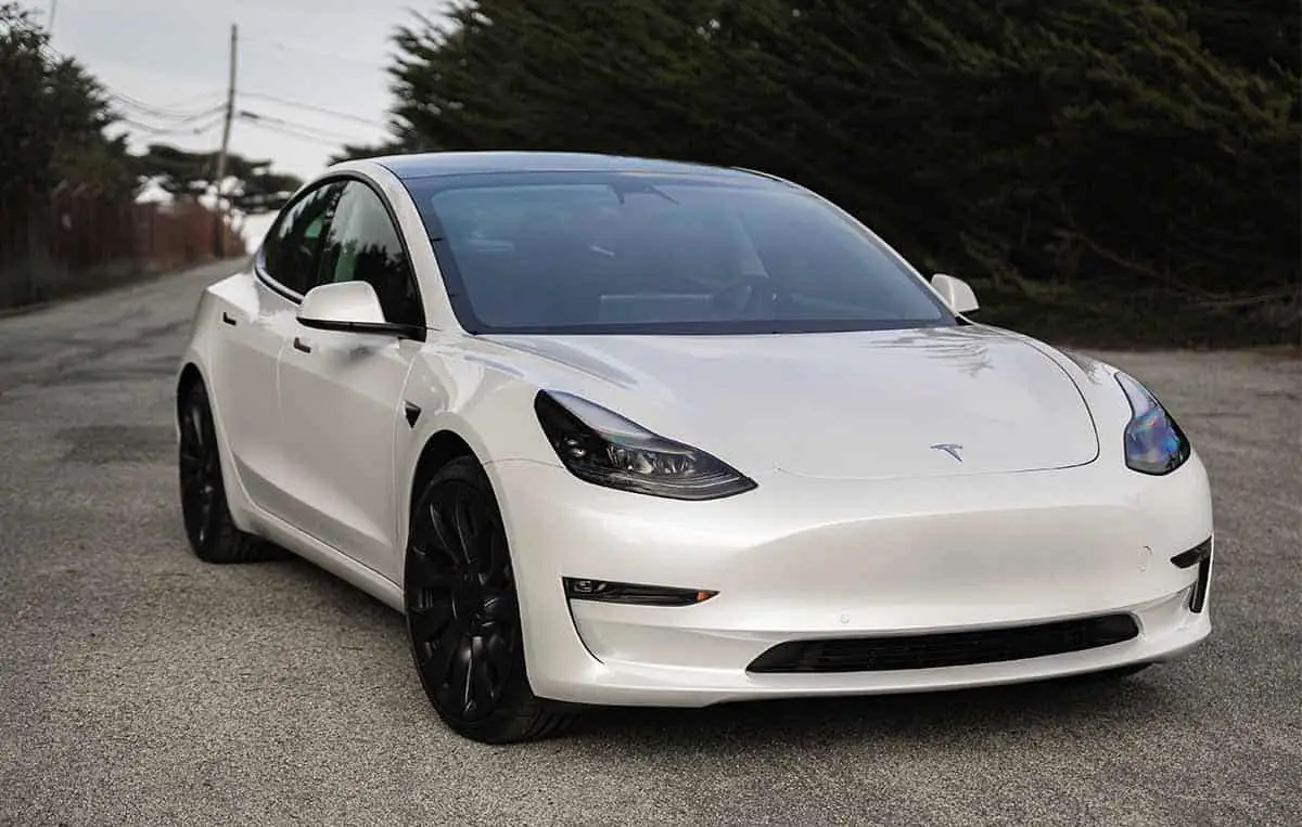 pearl white tesla model 3