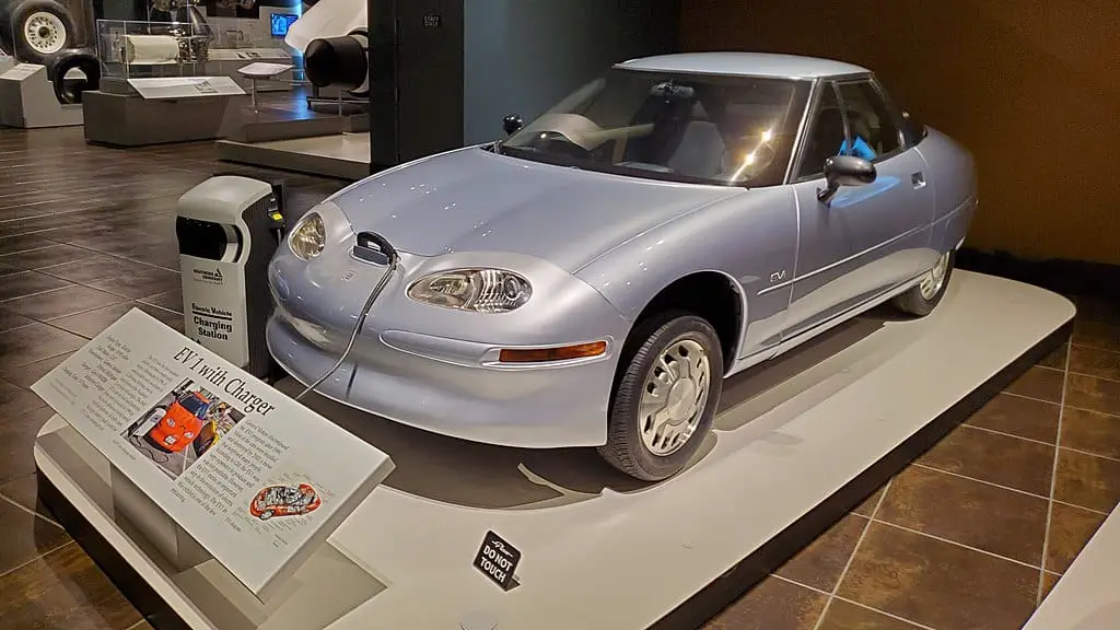EV1_with_Charger,_Tellus_Science_Museum
