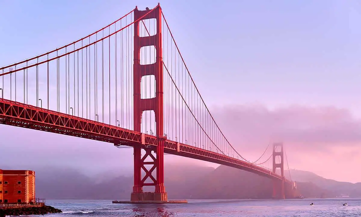 golden-gate-bridge-at-sunrise-san-francisco-california